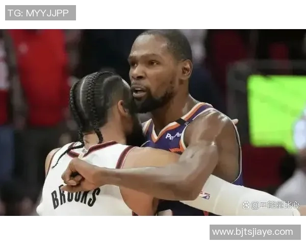 火箭vs雄鹿：杜兰特42分封神，新秀探花史密斯救主，字母哥伤退！火箭季后赛希望重燃