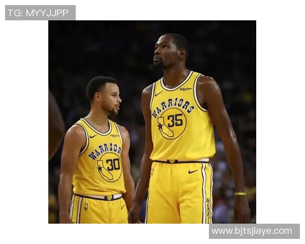 火箭新星三分命中率61.9%！新库里与杜兰特完美互补，外线射手改变进攻格局